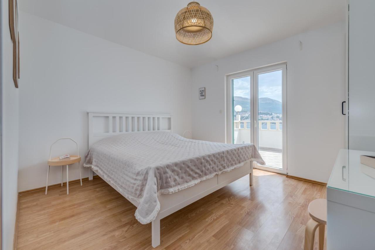 Beachfront Apartments Spalato Esterno foto